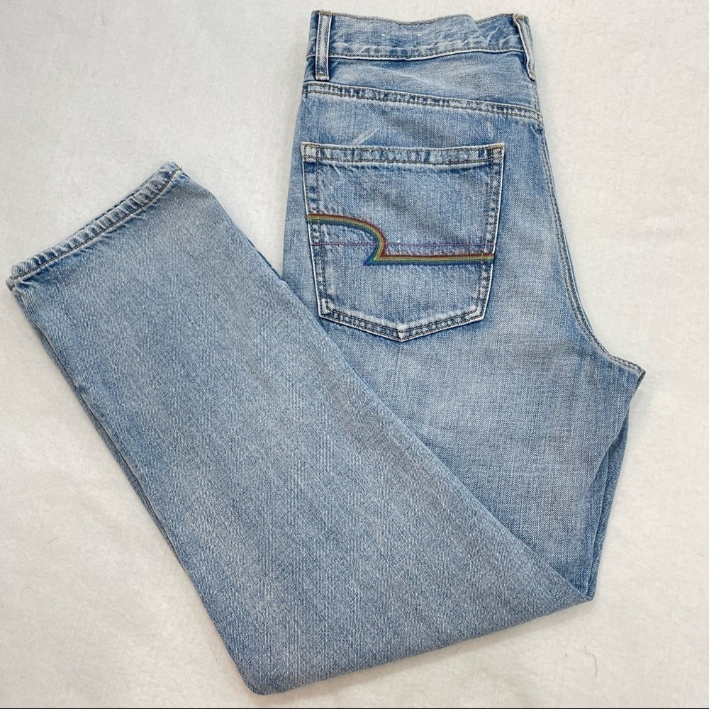 American Eagle 905 Boyfriend Jeans with Rainbow Pocket Stitching Sz 4 light wash
